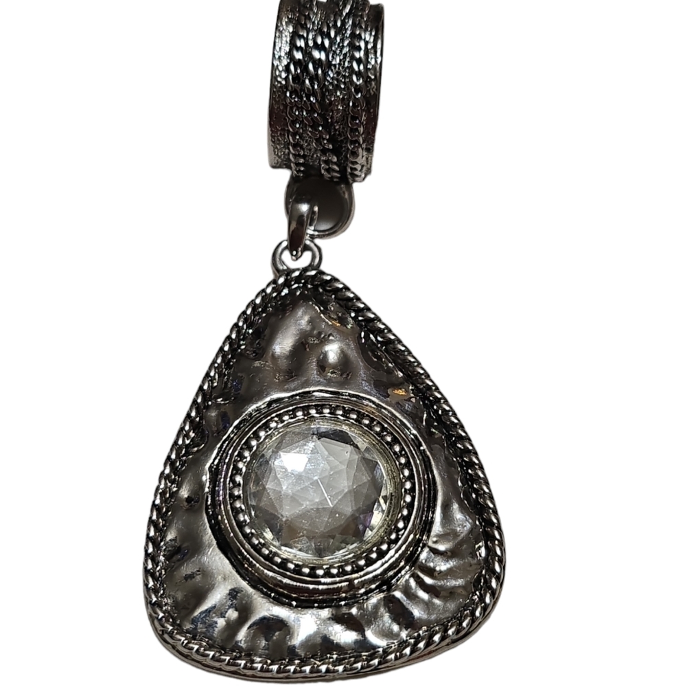 Vintage Scarf Pendent w/Clear Stone L11